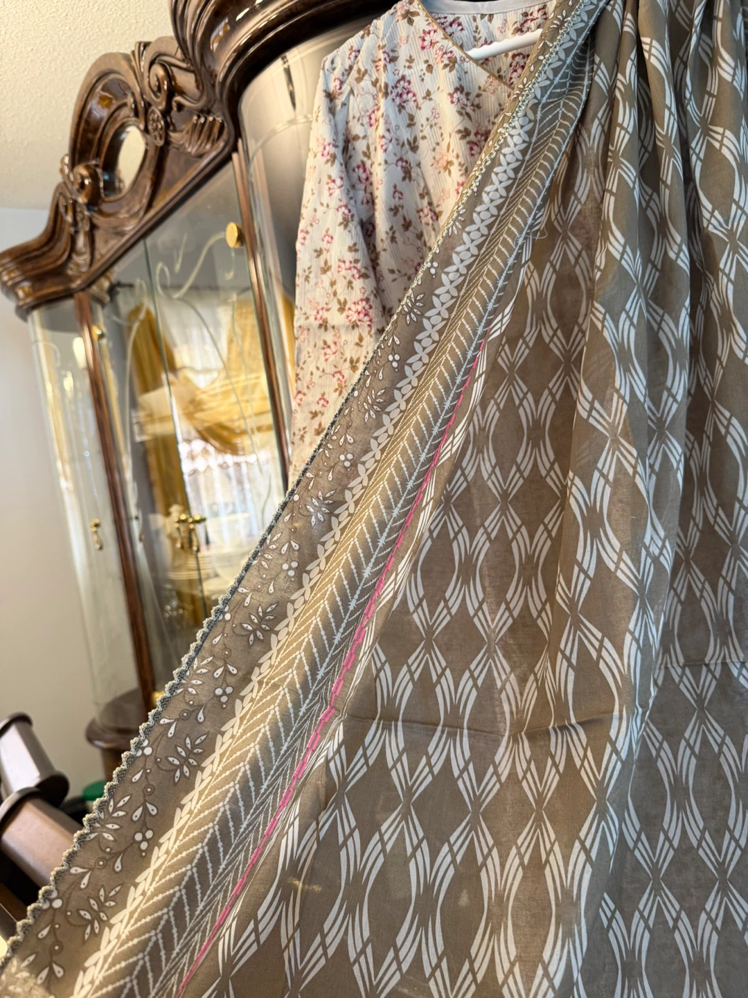 Pakistani lawn dresses,3pieces, brand new, branded - photo 3