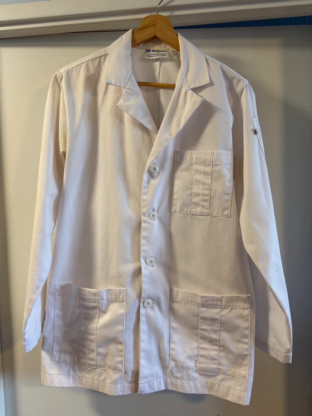MERIDIAN White Lab Coat