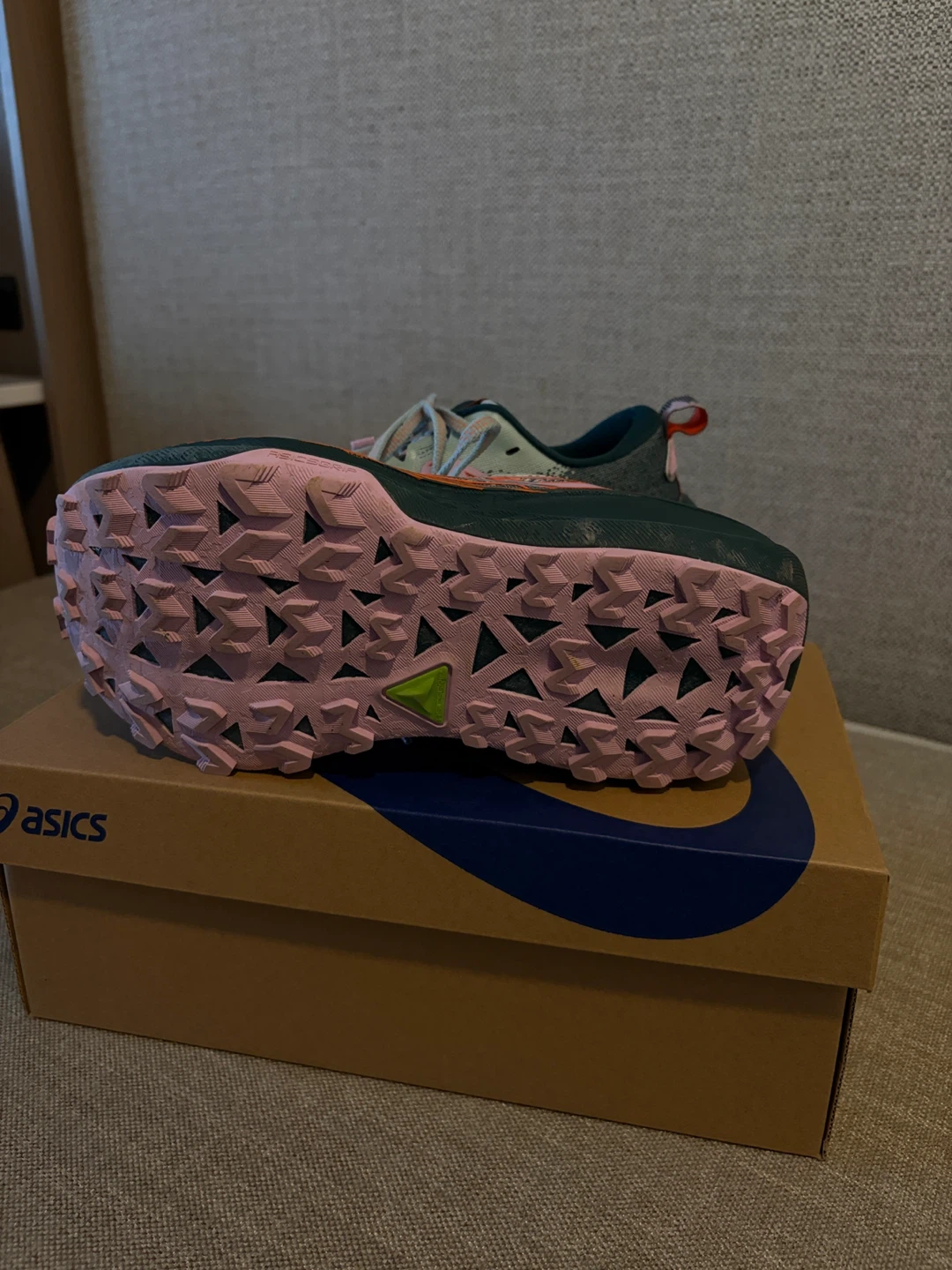 Asics Women’s FFBlast+ s.7 New - photo 2