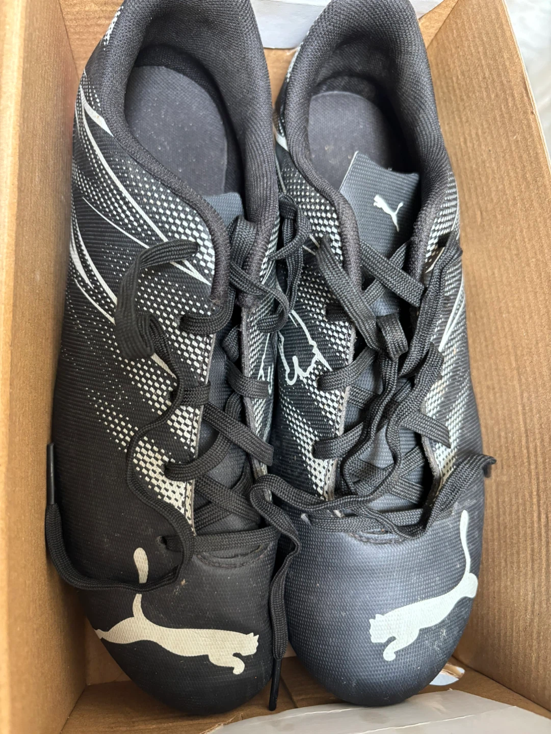 Puma Soccer Cleats - Black/White ⚽️