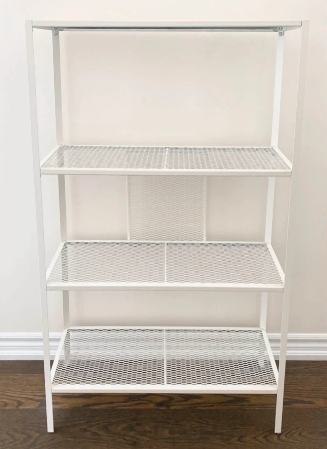 Four-tier White Metal Shelf Unit