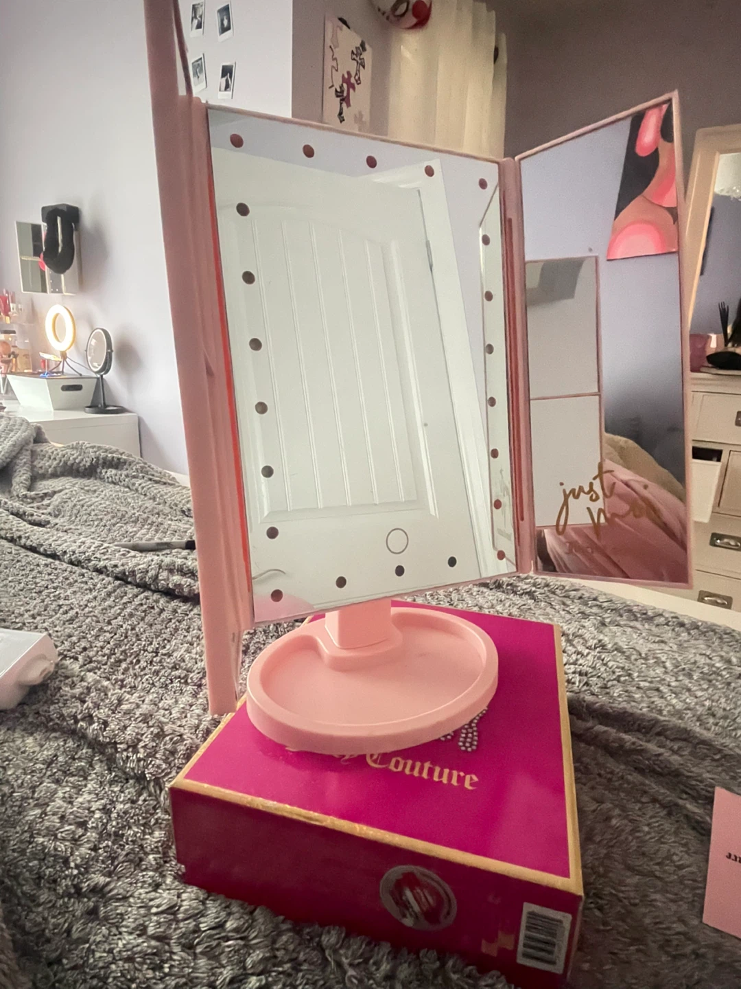 ⚽️Juicy Couture Just Moi Lighted Makeup Mirror - photo 2