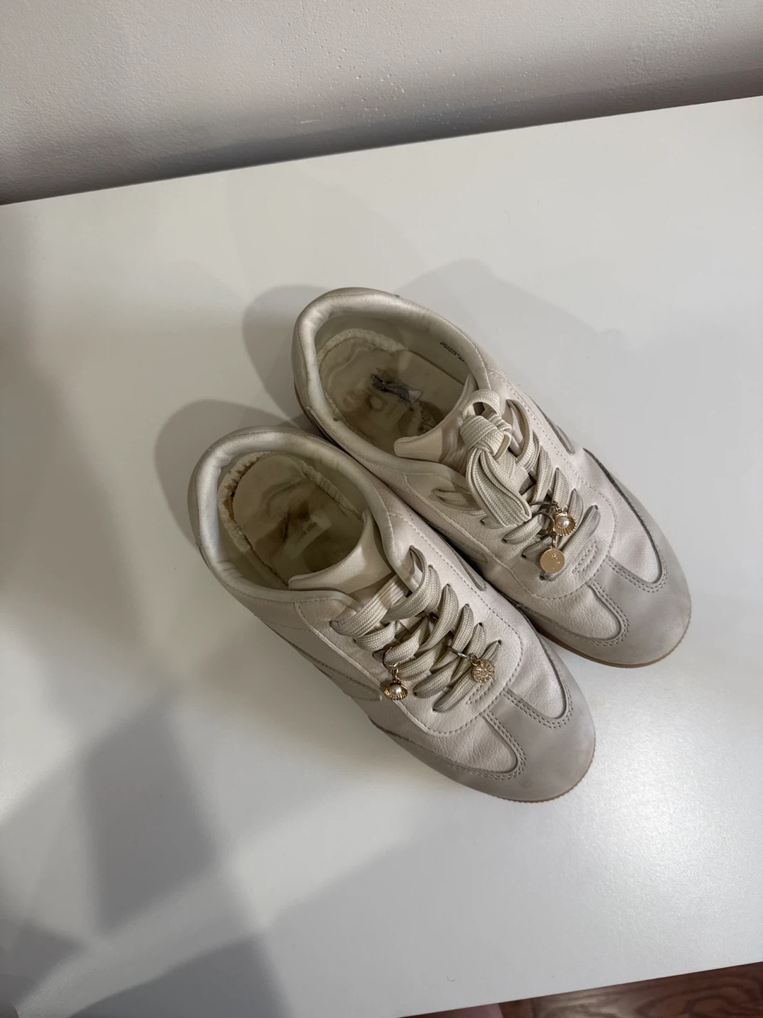 Women's Low-Top Sneakers - photo 3