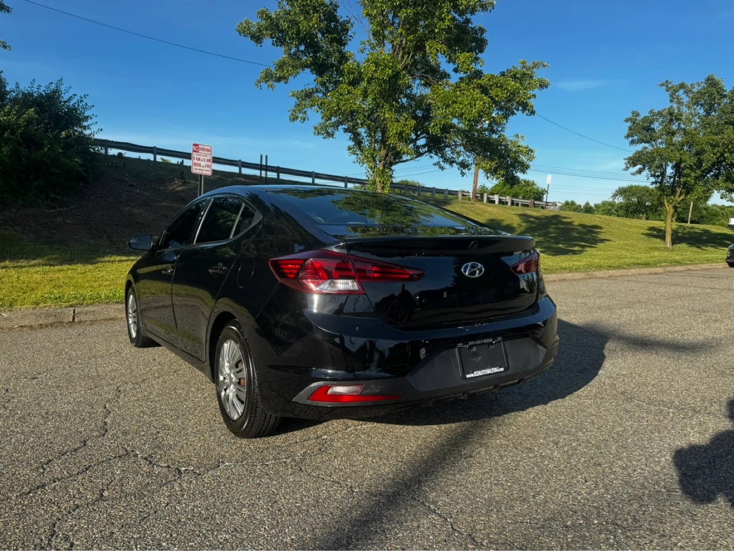 2019 Hyundai Elantra Sedan - photo 5