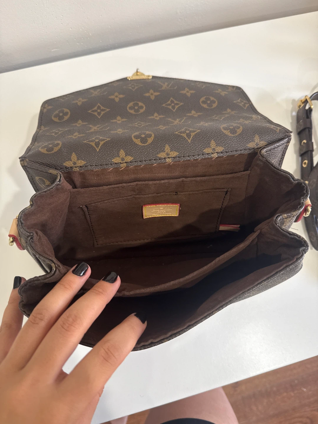 Louis Vuitton Monogram Canvas Bag - photo 5