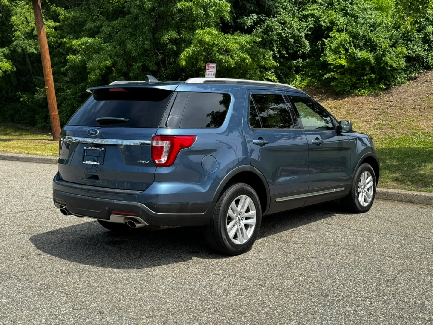 2018 Ford Explorer XLT - photo 4