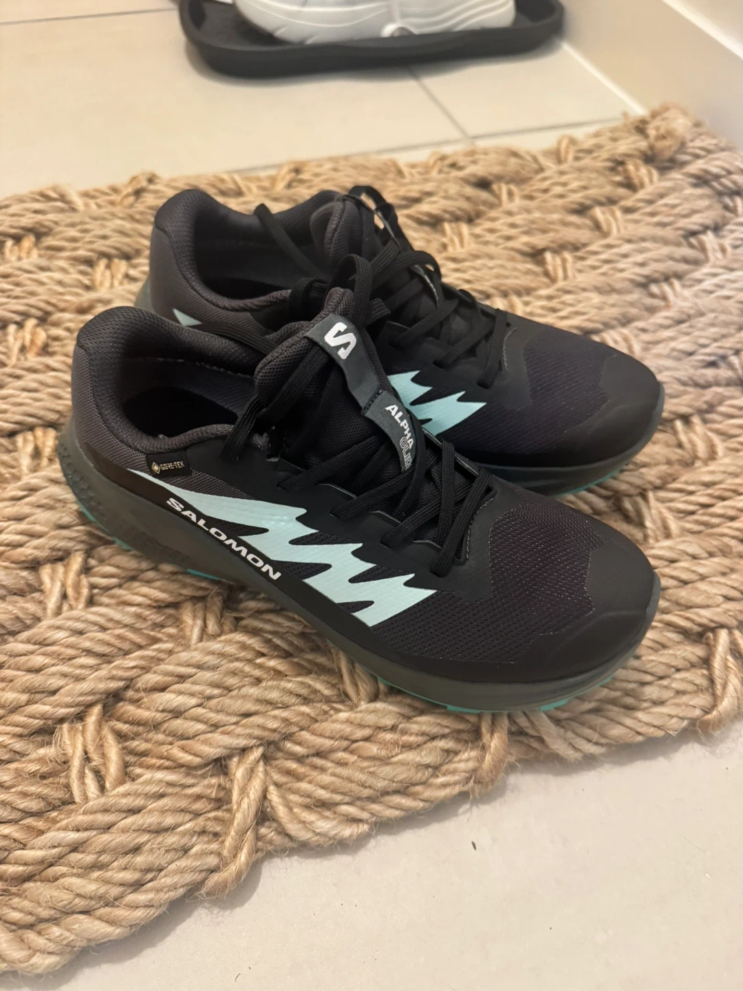 Salomon GORE-TEX Trail Running Shoes – Women’s