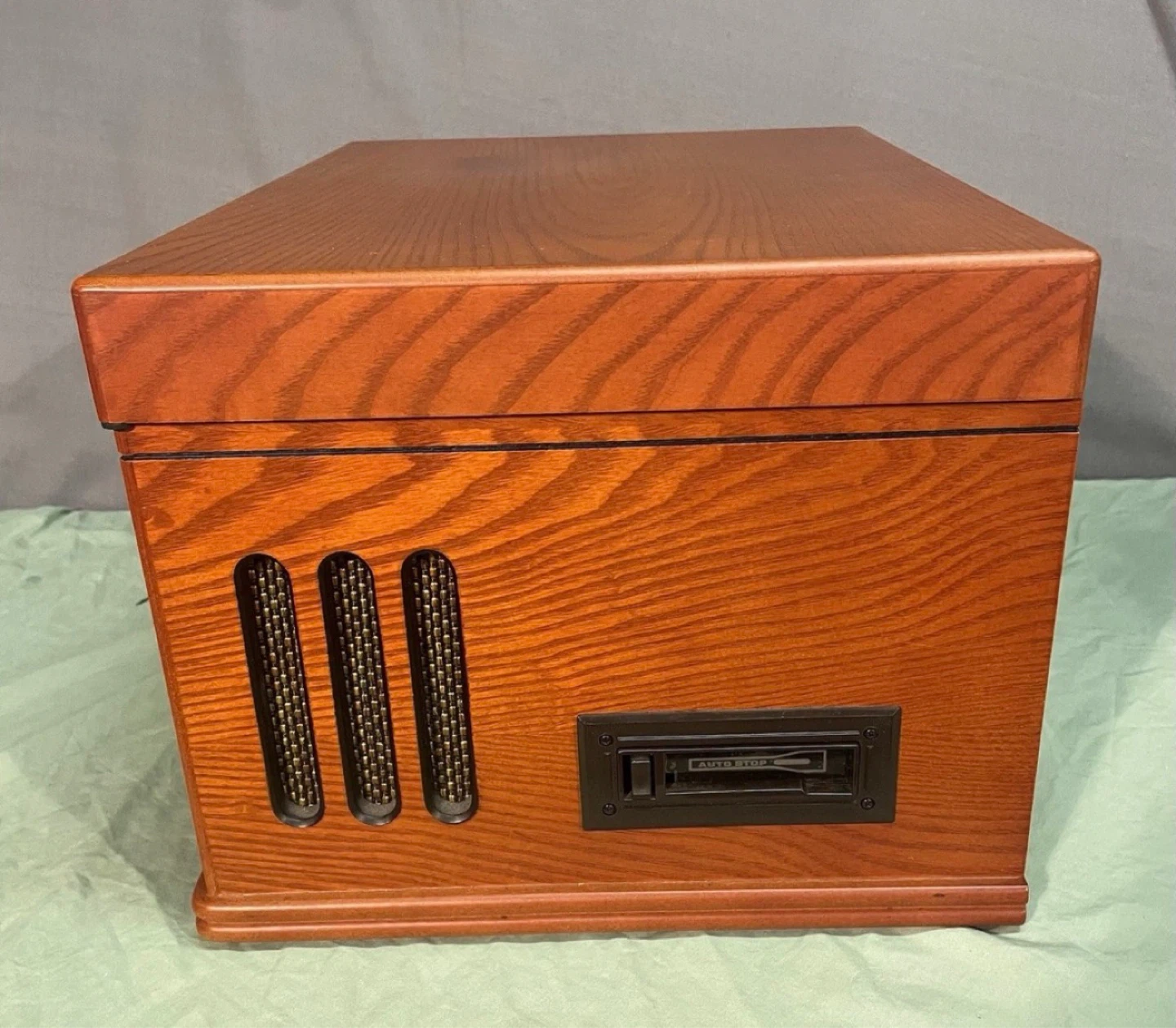 Brand new Crosley Record Player with CD and Radio - photo 2