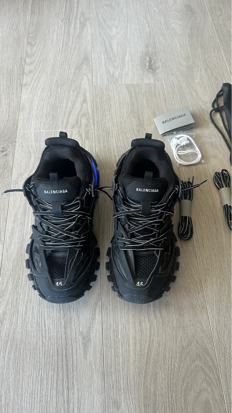 Balenciaga tracks led - photo 3