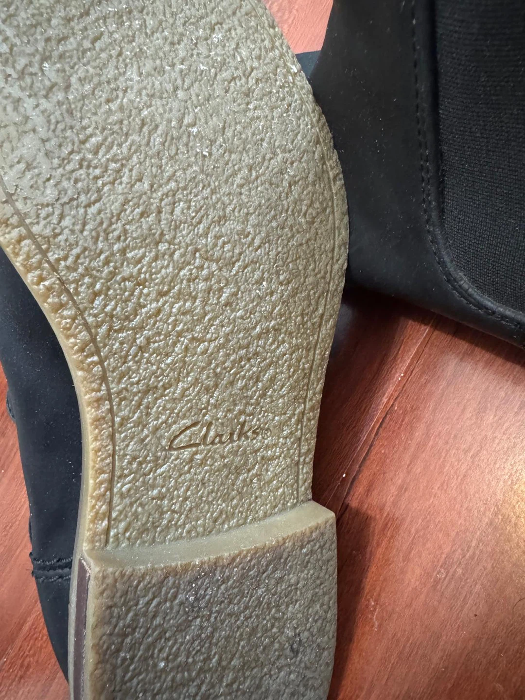 Clarks Black Leather Chelsea Boots - photo 5