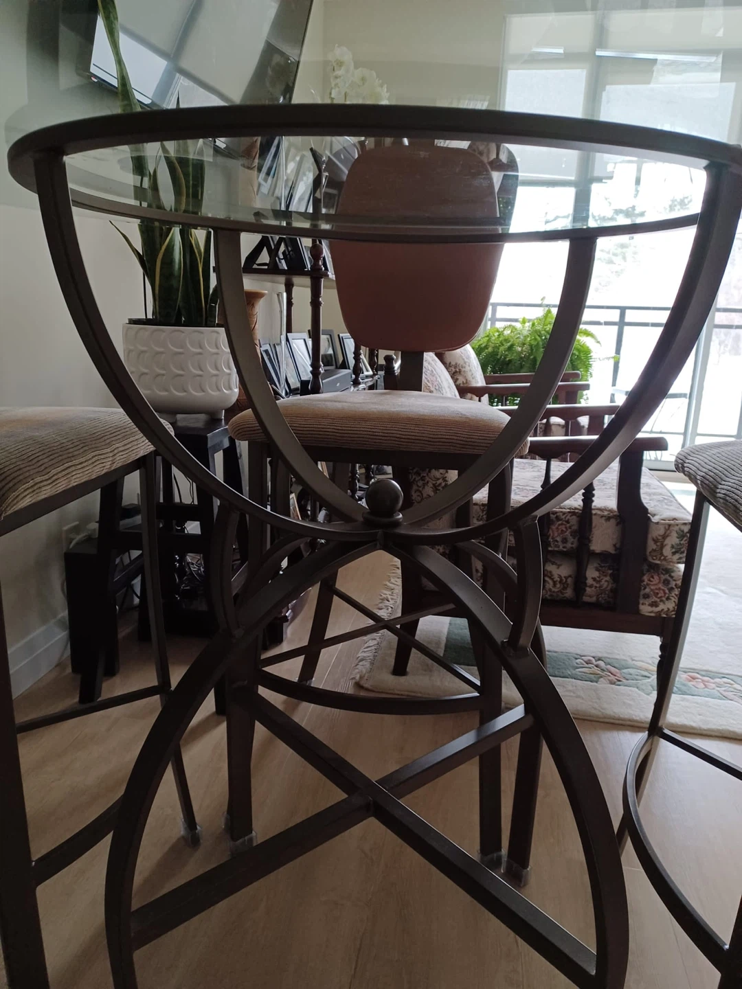 Glass top dining table with 4 chairs - photo 2