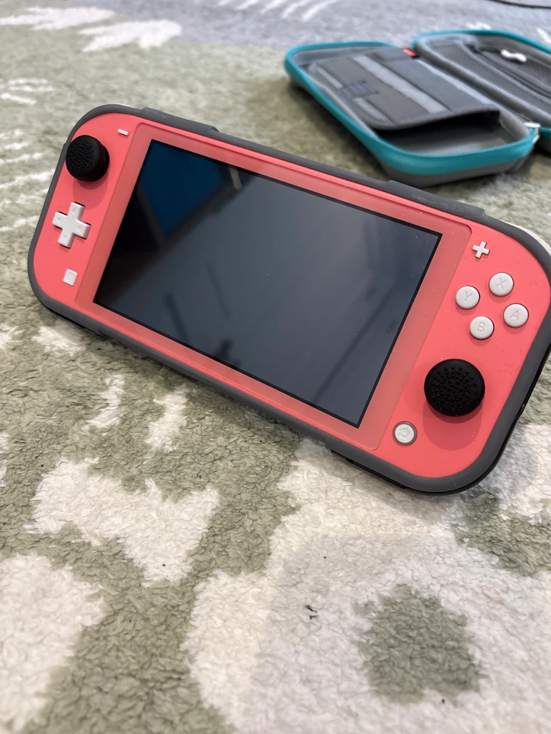 Nintendo Switch Lite Coral with Mario Kart 8 Deluxe - photo 4