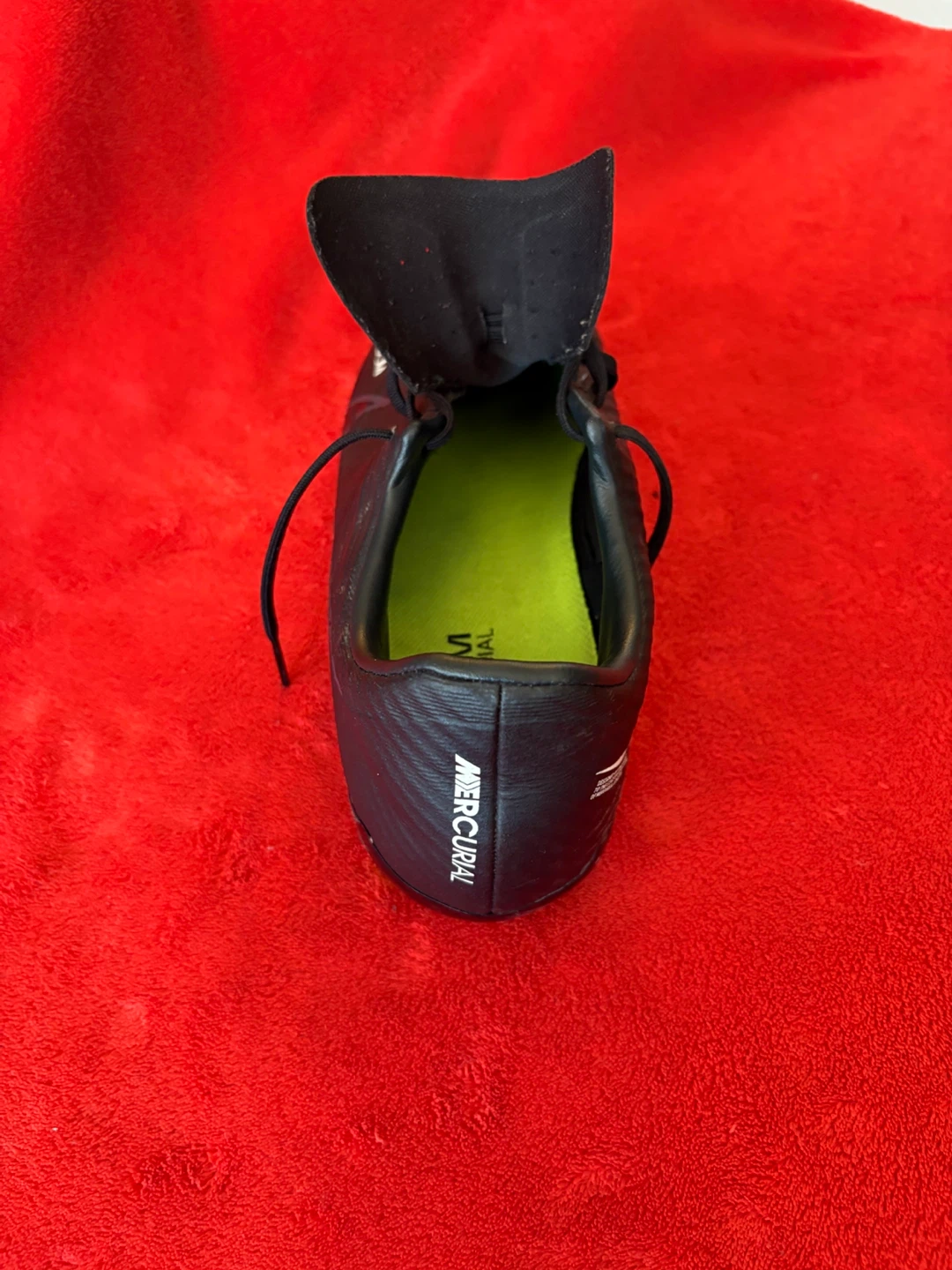 Soccer shoes - photo 4