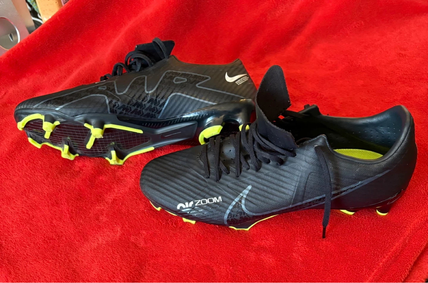 Soccer shoes - photo 5