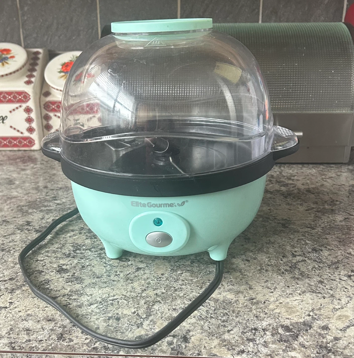 Elite Gourmet Automatic Stirring Popcorn Maker ⚽
