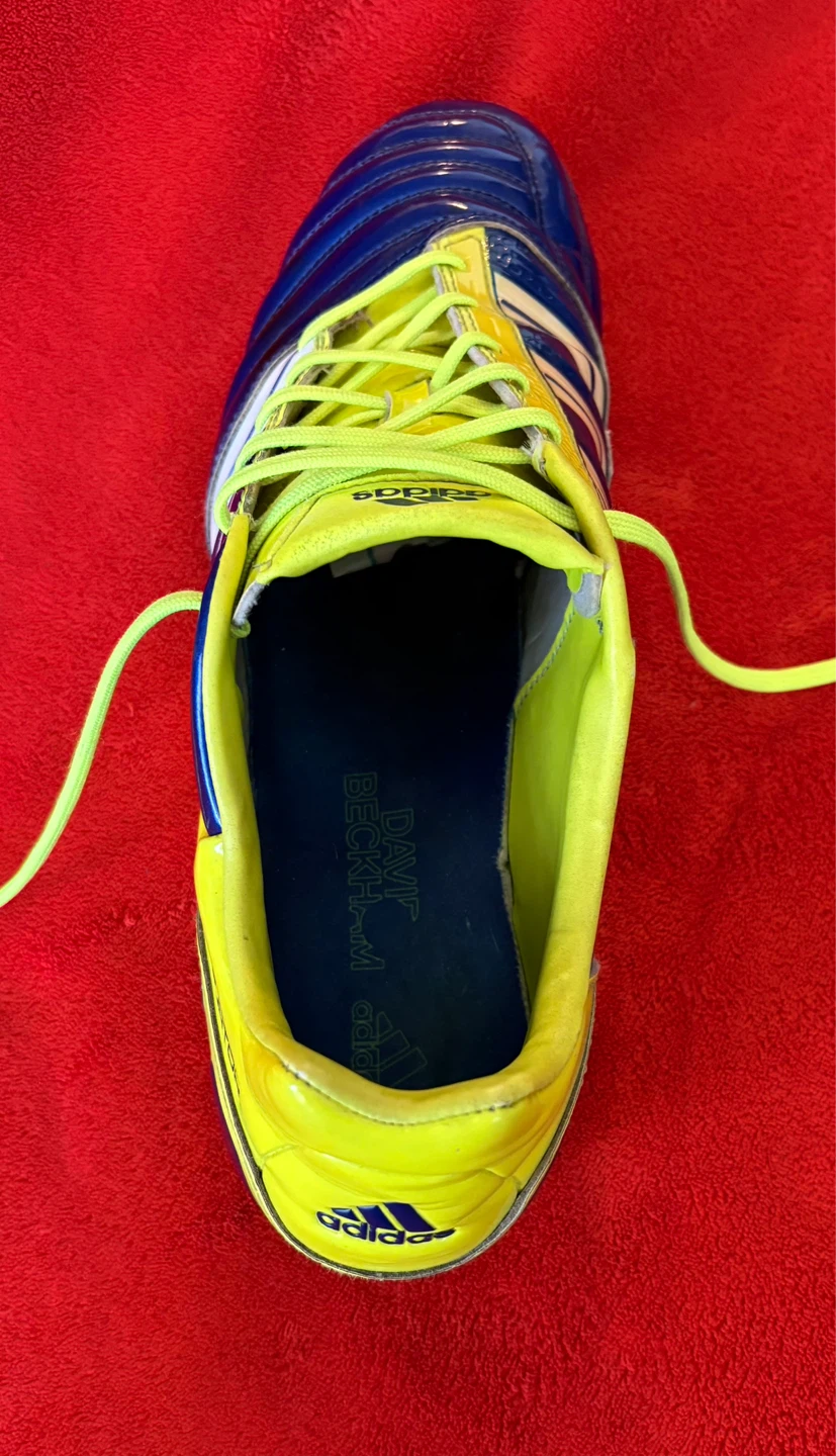 Soccer shoes - photo 4