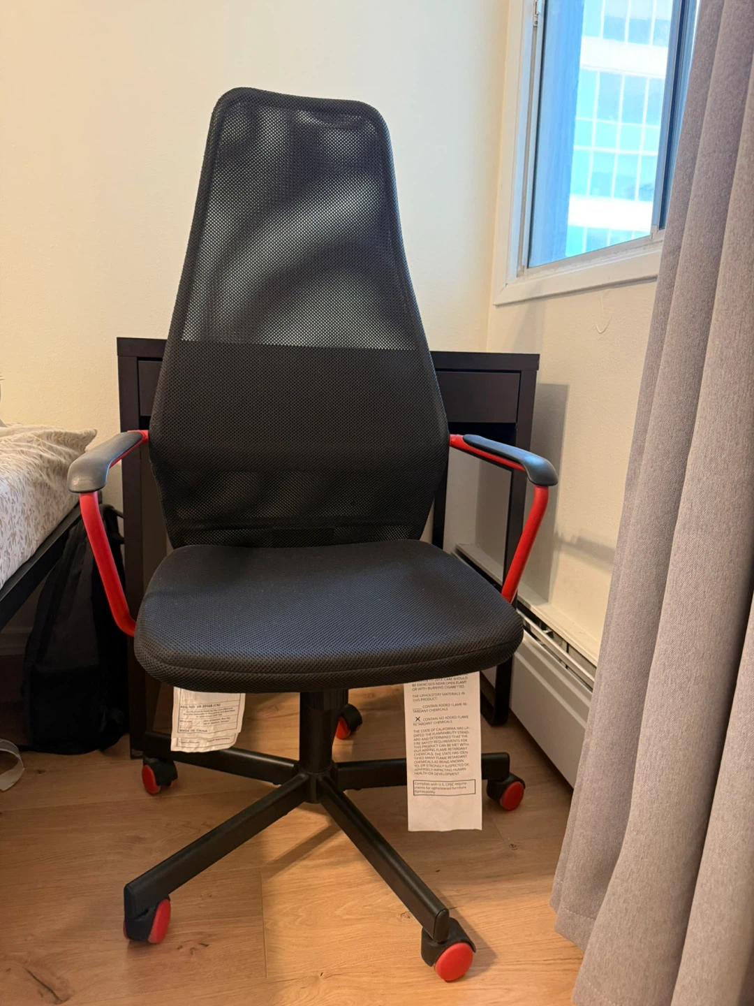 Move out sell - Office Table and Chair - photo 3
