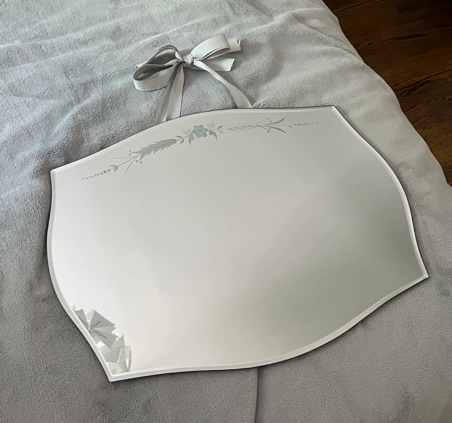 Decorative Wall Mirror with Ribbon Hanger