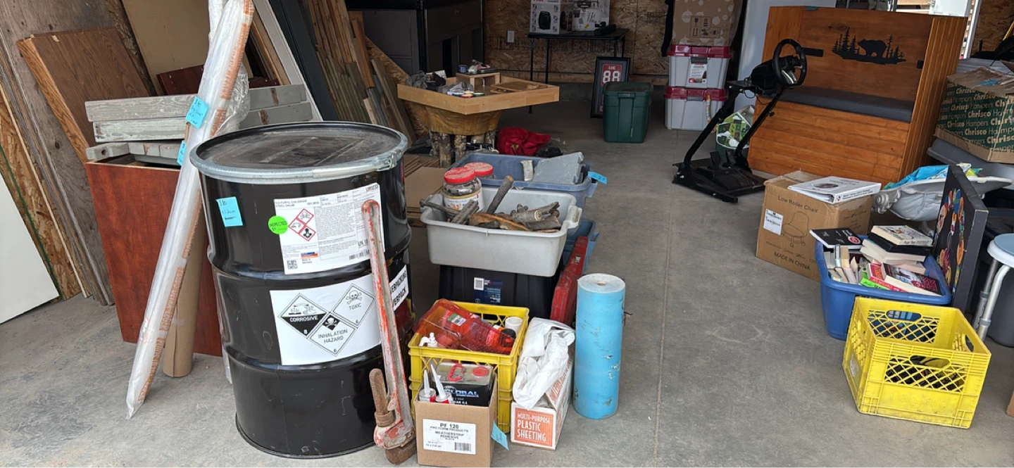 GETTING EVICTED- NEED THINGS GONE PLEASE TAKE THESE - photo 2
