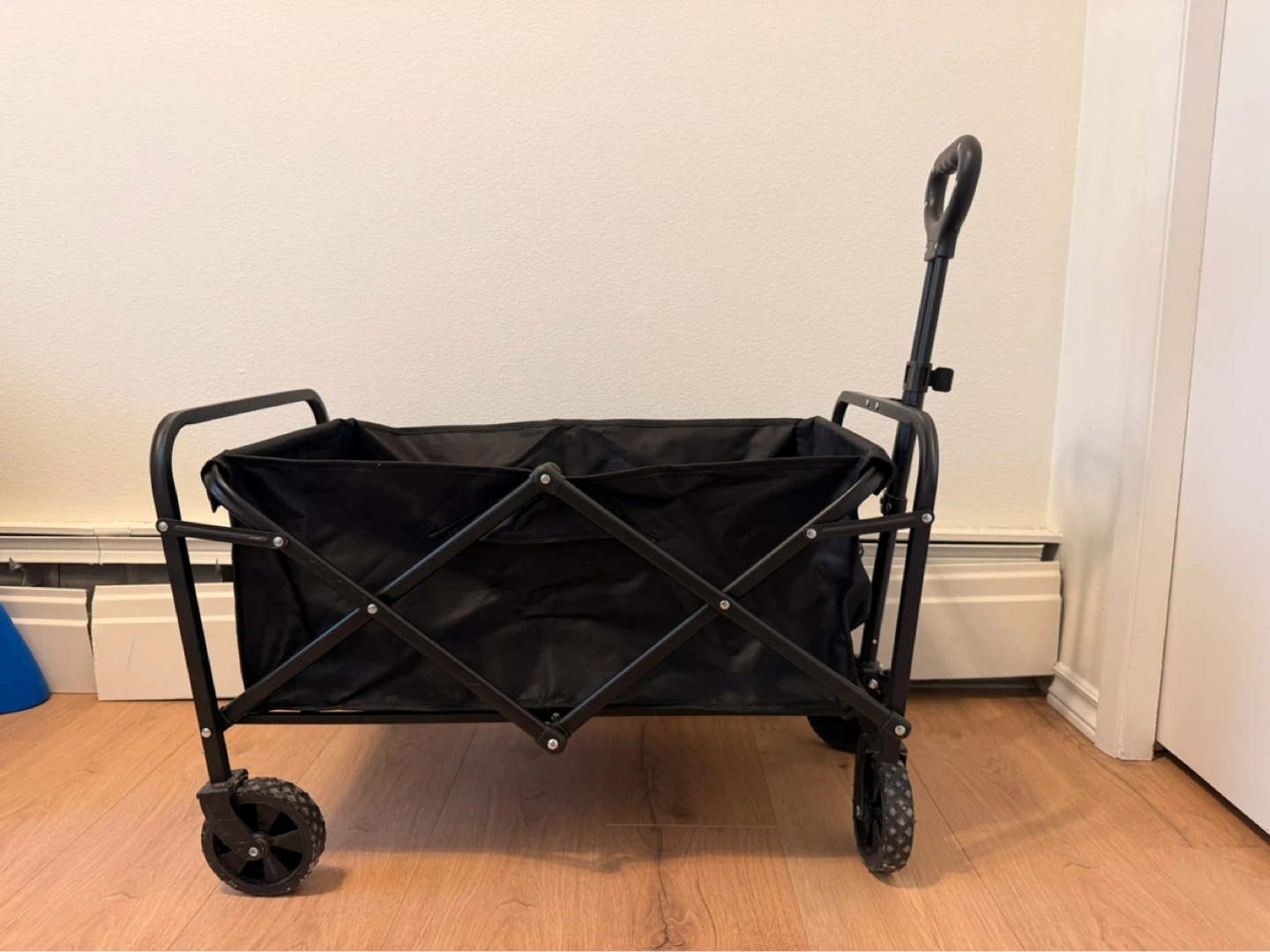 Black Folding Outdoor Wagon - photo 3