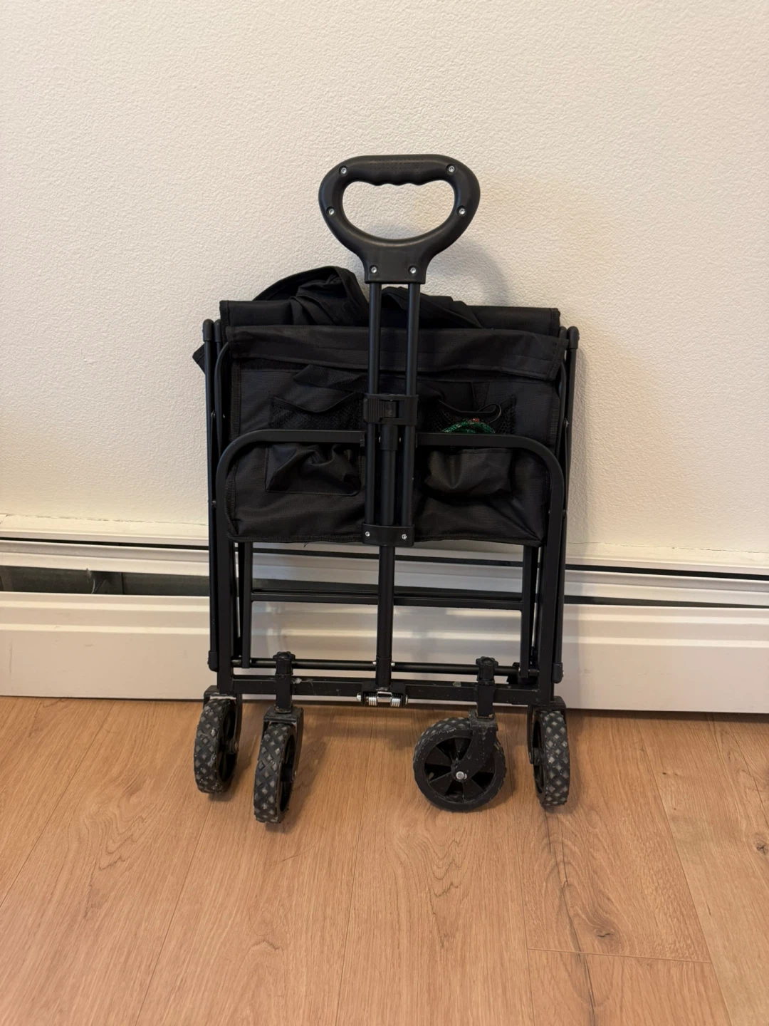 Black Folding Outdoor Wagon
