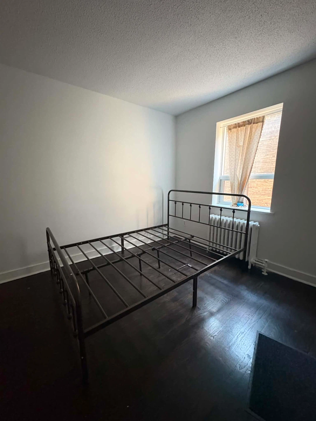 Classic Iron Platform Bed with High Headboard and Footboard - photo 2