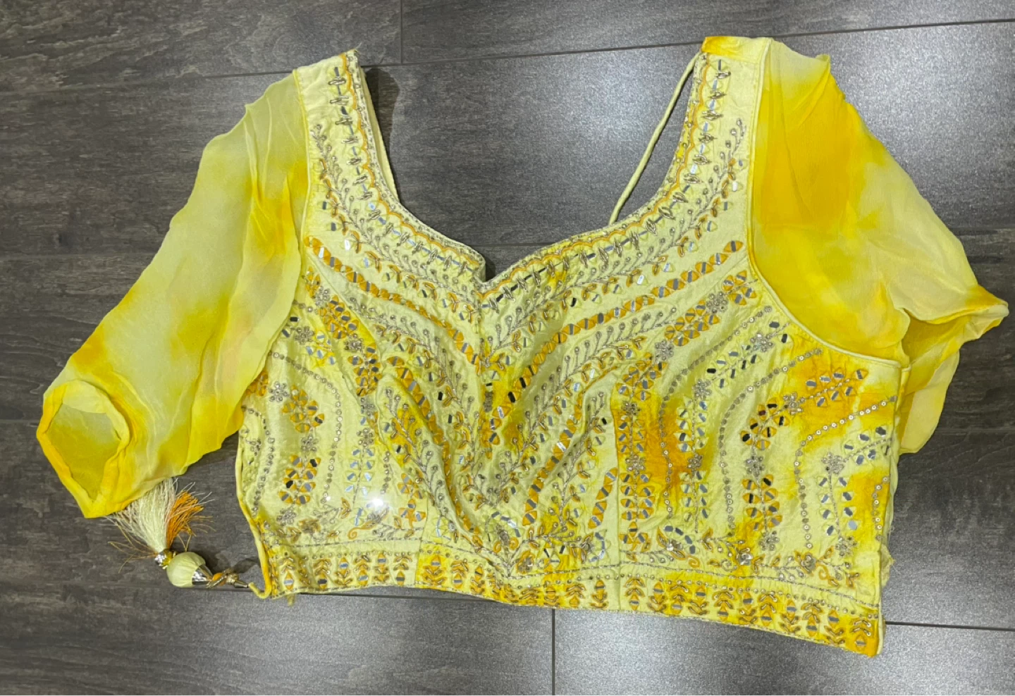 Yellow Embroidered Skirt and Blouse Set with Dupatta - photo 3