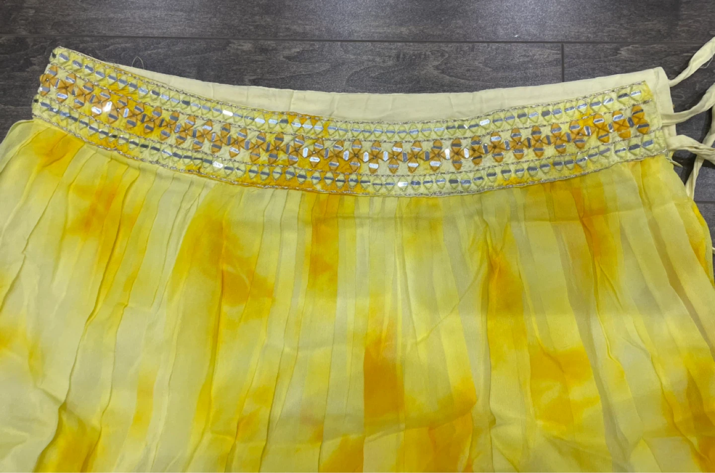 Yellow Embroidered Skirt and Blouse Set with Dupatta - photo 2