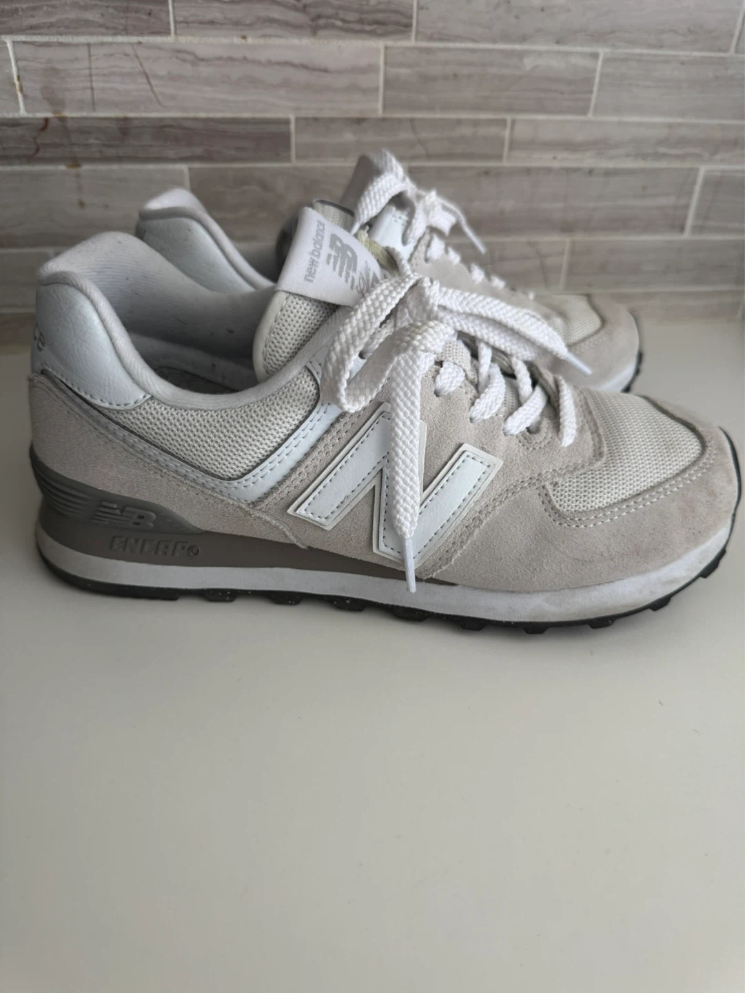 New Balance size 8 women’s