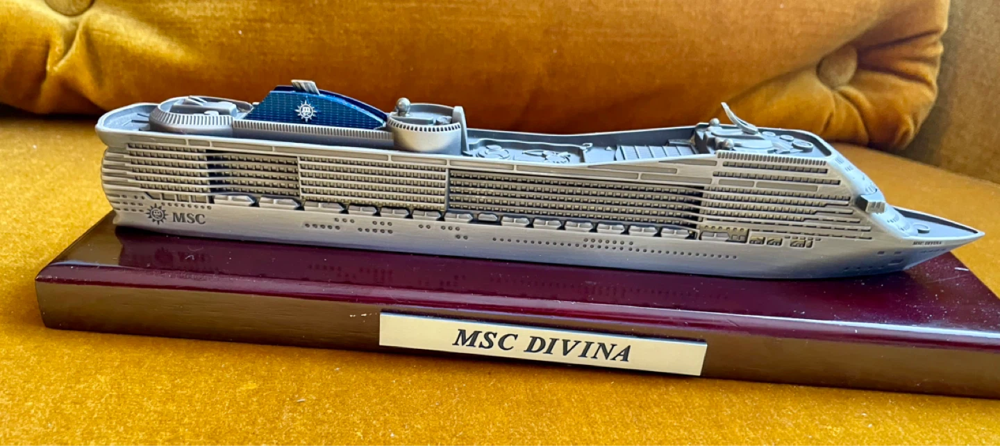 MSC Divina cruise ship model