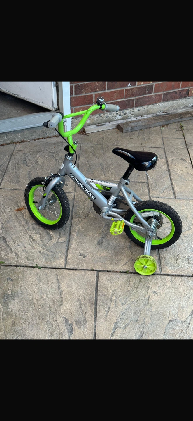 Supercycle Kids Bike with Training Wheels
