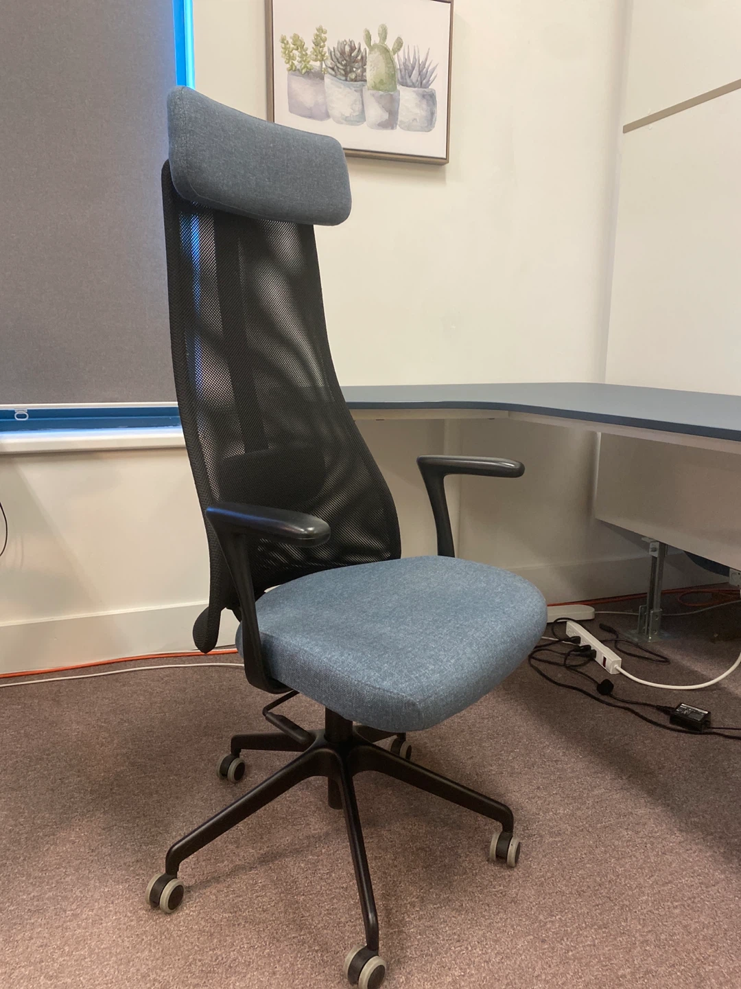 IKEAErgonomic Office Chair with Headrest