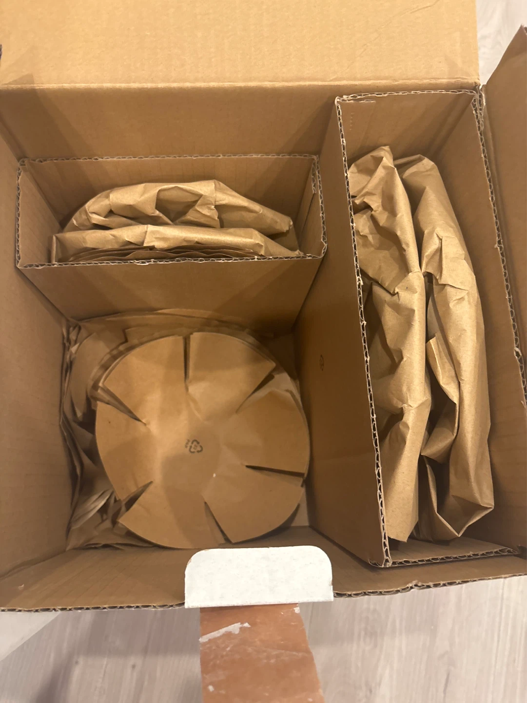 Set of plates and mugs - photo 2