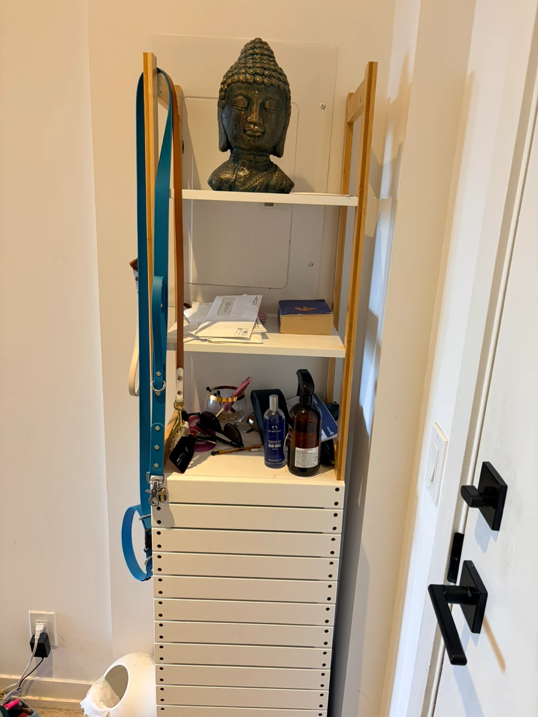 Shoe and closet - photo 3