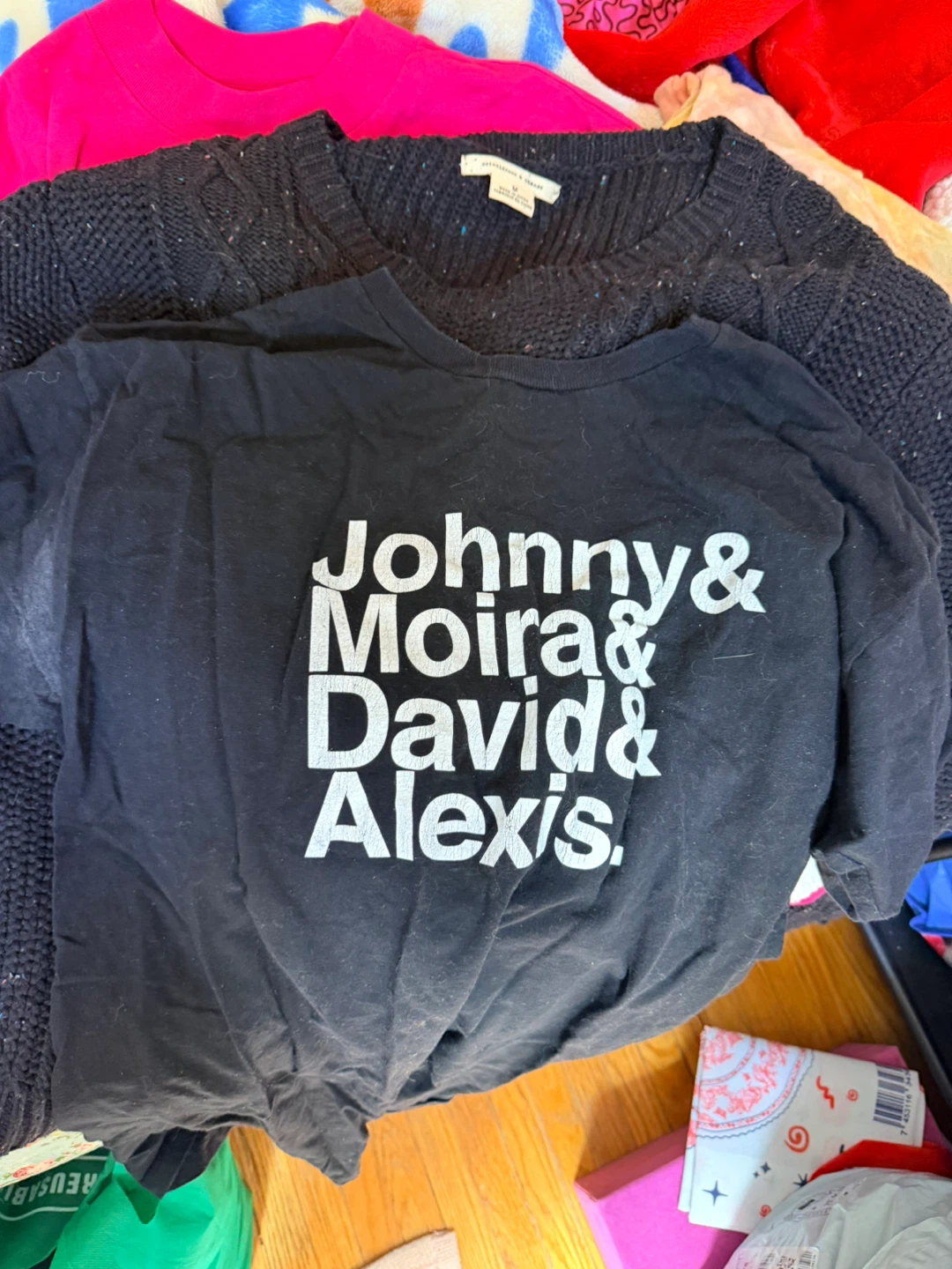 FREE CLOTHES PICK UP ONLY - photo 3
