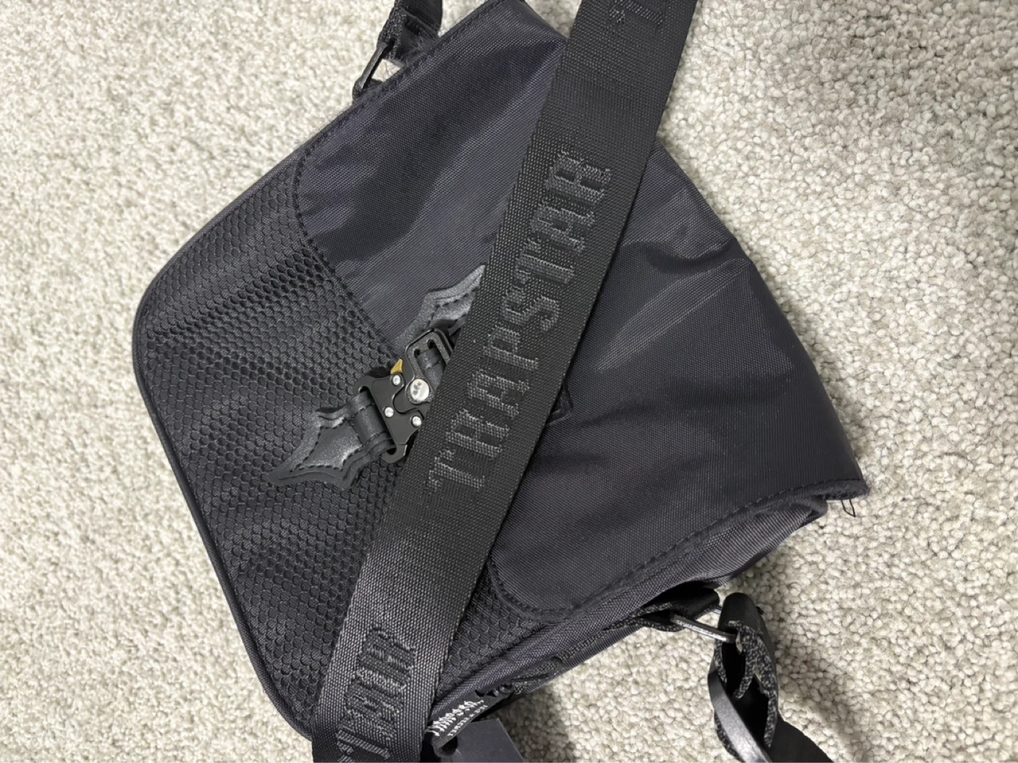 Trapstar Black Crossbody Bag - photo 4