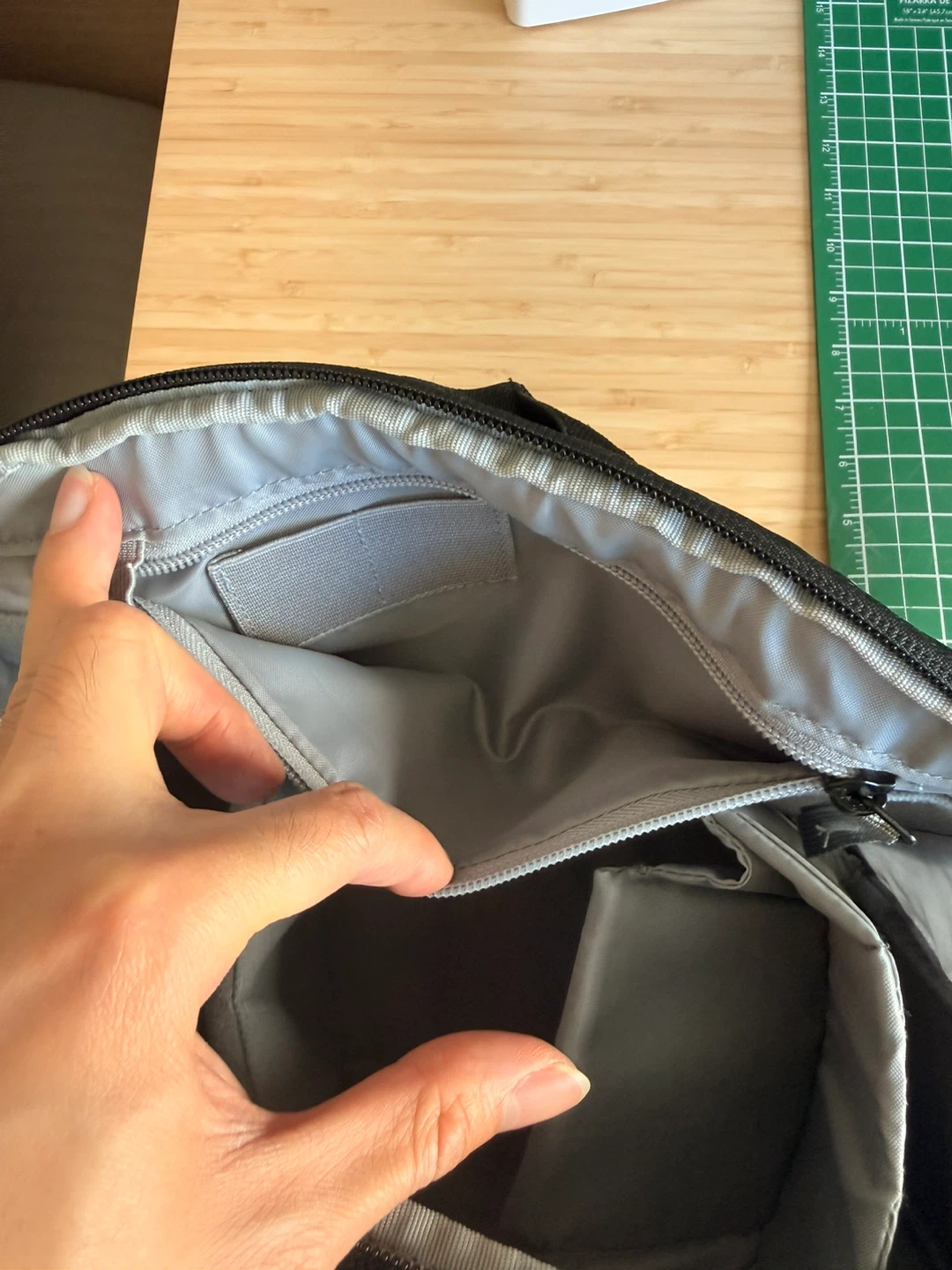 Water resistant Sling Camera Bag - photo 3