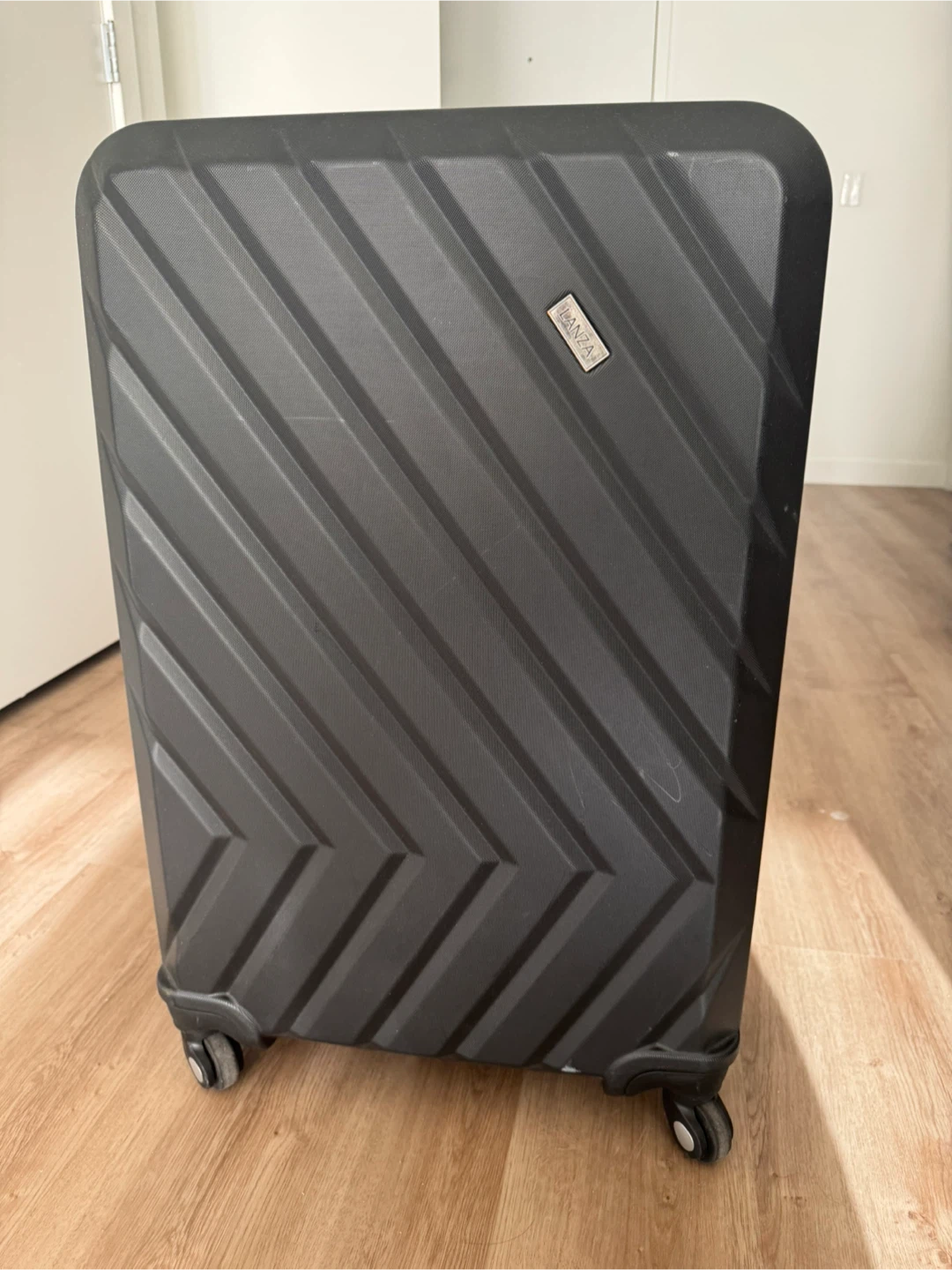 28’ suitcase x 2
