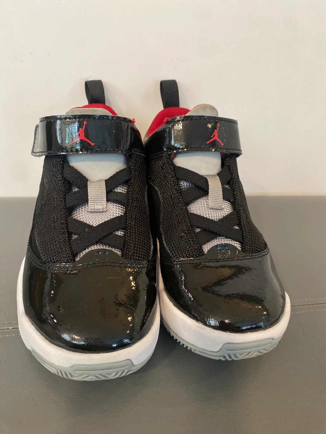 Jordan Kids Shoes size 10,5 - photo 2