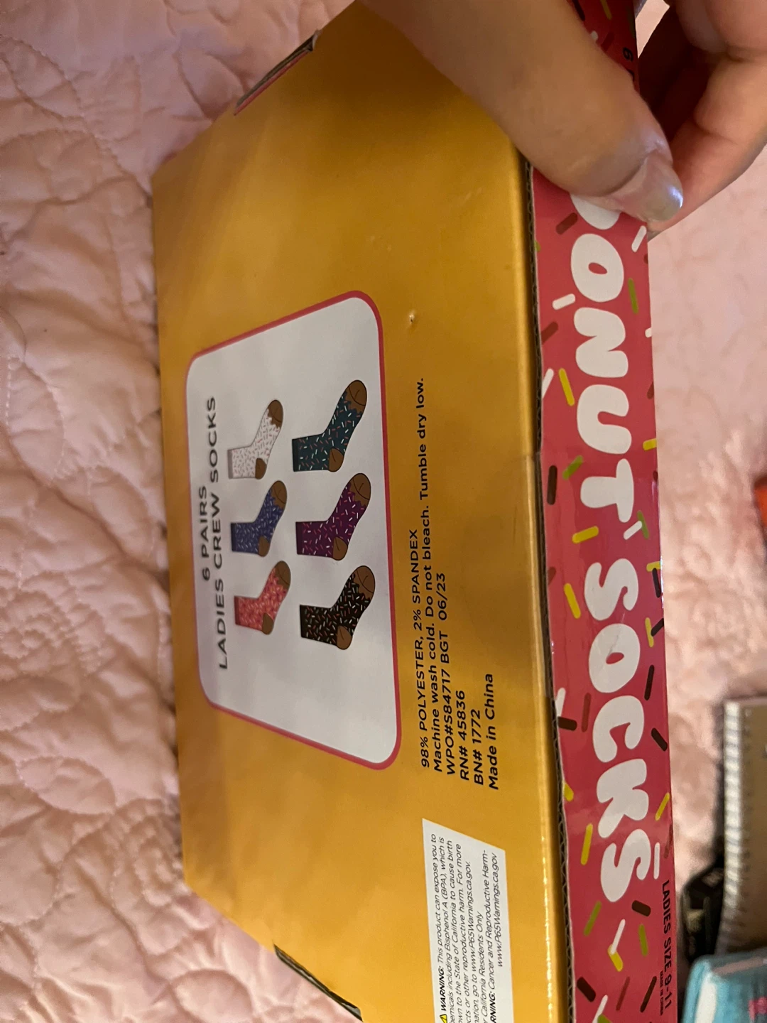 6 Pairs Ladies Crew Socks - Donut Socks
