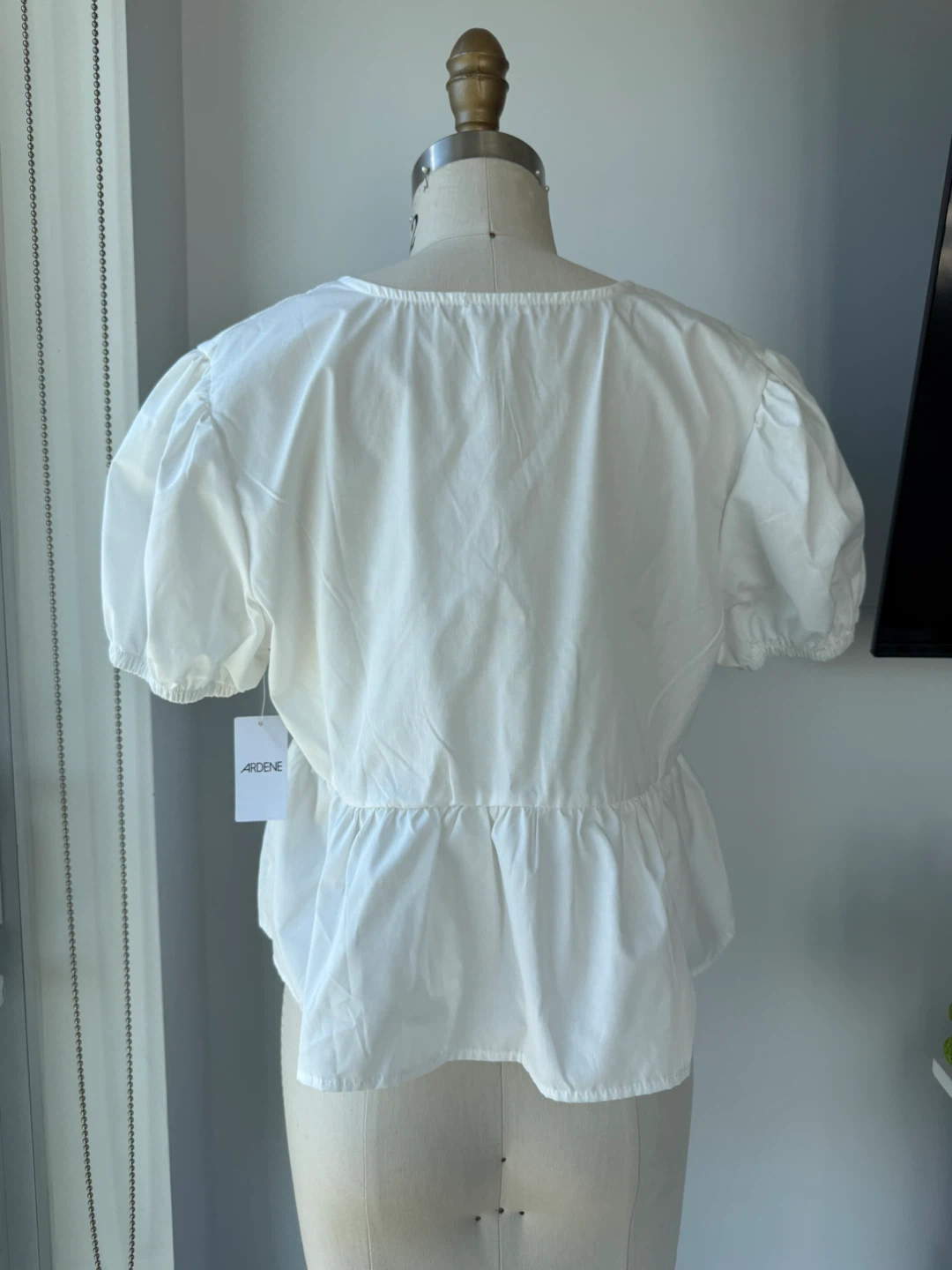⚽️Ardene White Peplum Top with Tie Front - Size M/M - photo 2