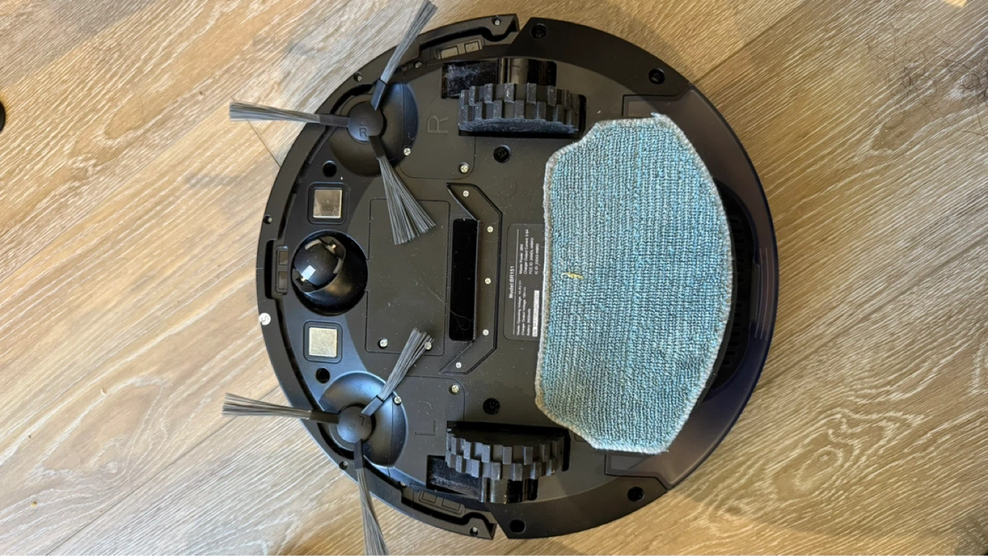 Black Robot Vacuum with Mop Function - photo 3