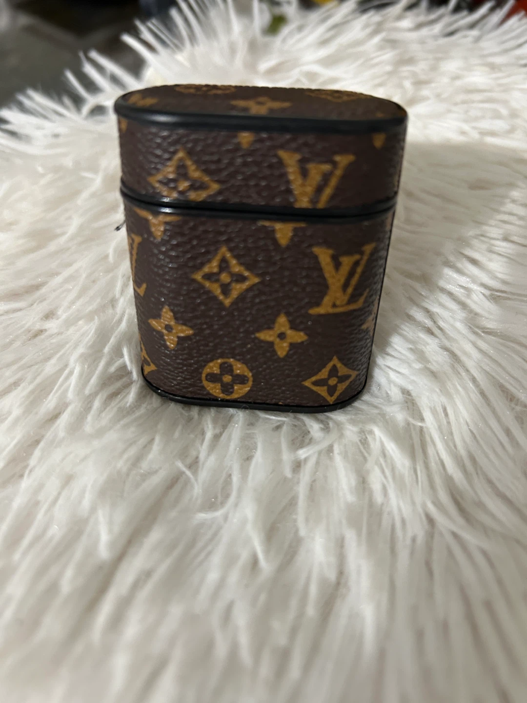 Louis Vuitton Monogram Earbud Case