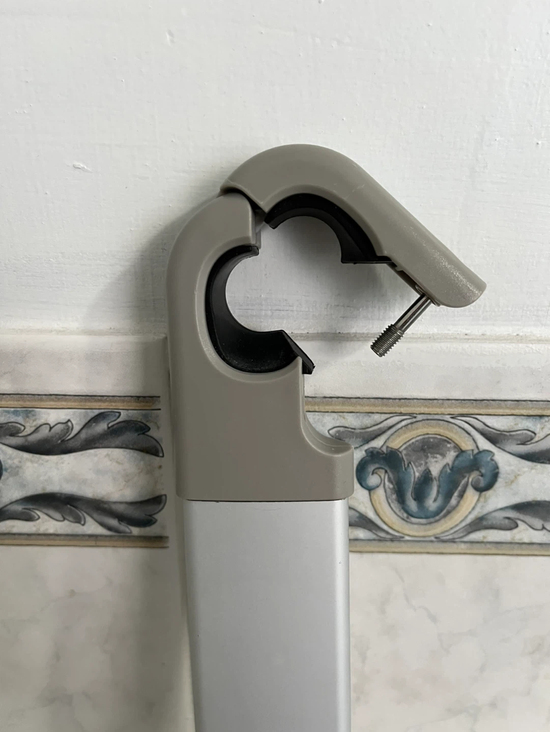 Simplehuman Shower Caddy (Like-New) - photo 3