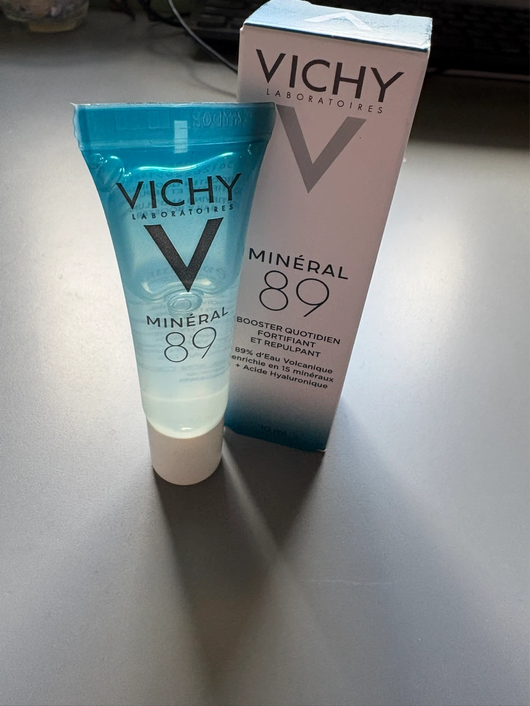 Vichy Mineral 89 10 mL Travel Size Daily Booster Serum ⚽️ - photo 3