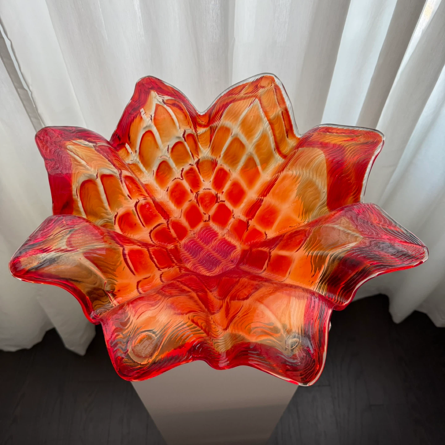 Vintage MCM large Murano art glass flower fruit bowl