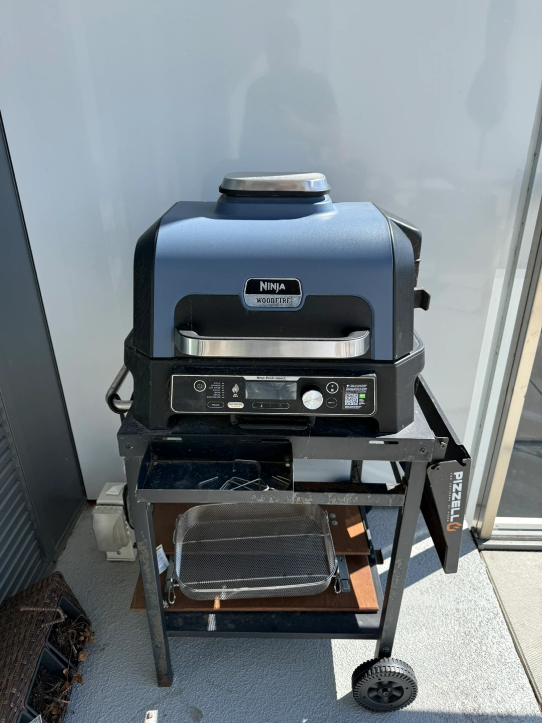 Ninja Woodfire Pro Connect XL Outdoor Grill & Smoker