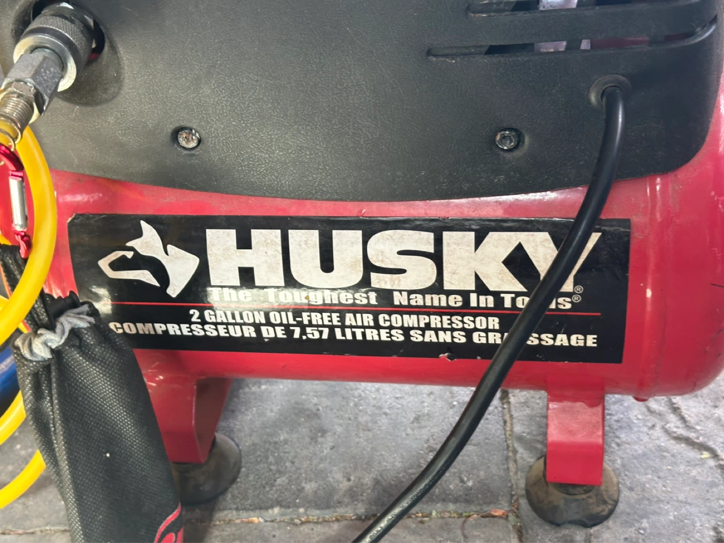 Husky 2 Gallon Oil-Free Air Compressor - photo 2