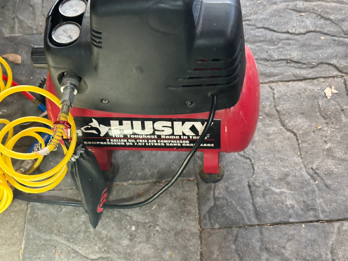 Husky 2 Gallon Oil-Free Air Compressor - photo 4
