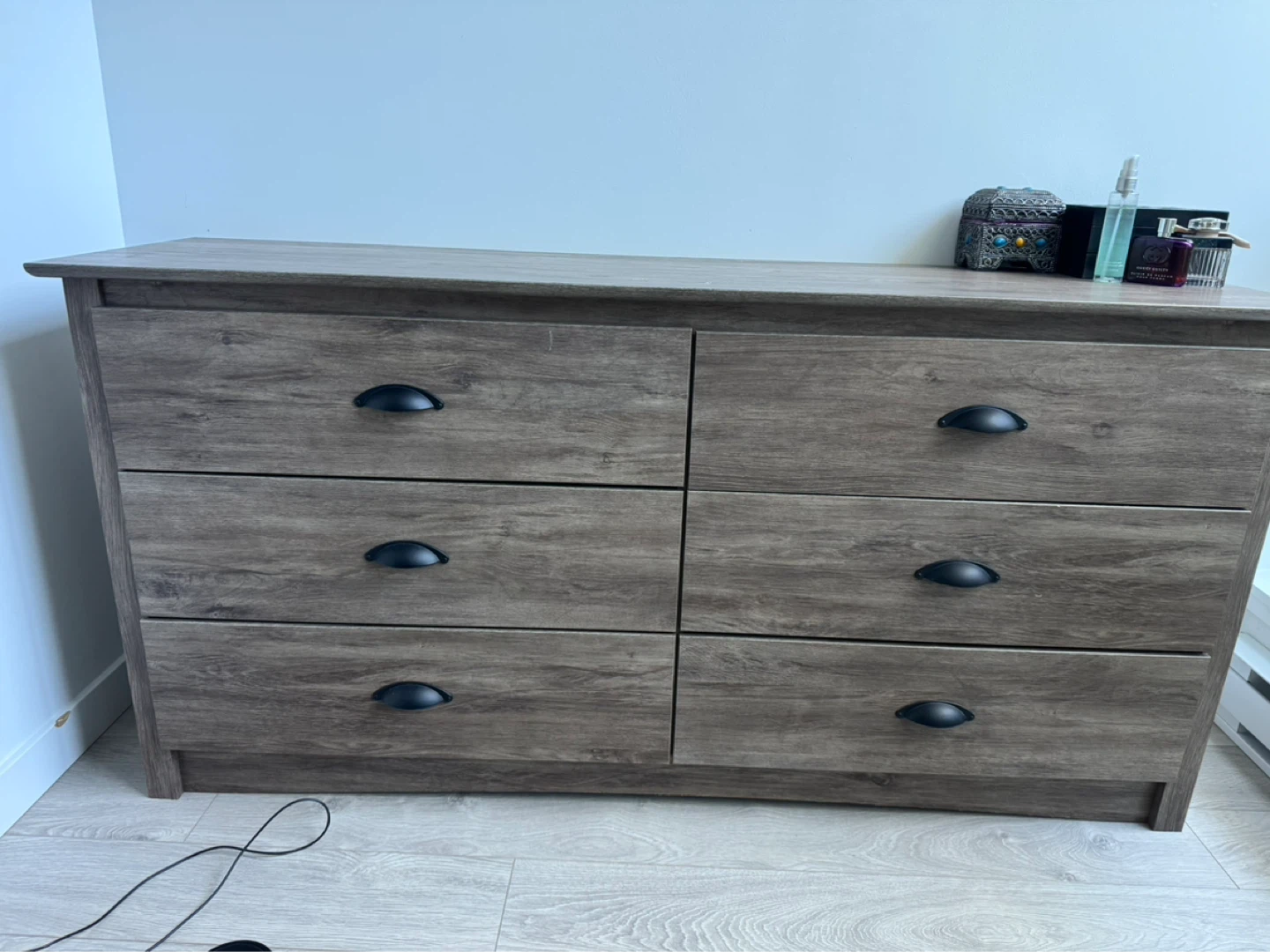 MOVING SALE Six-Drawer Dresser - photo 2
